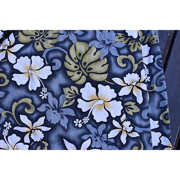 Hoku Hawaii - Women's Muu Muu-Style Kaftan Dress in Grey Hibiscus Print, Large - Picture 9 of 9